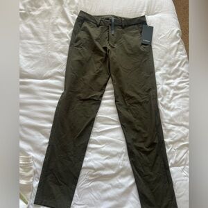Never Worn Lululemon Commission Pant Slim Fit 33 Waist 32 Length